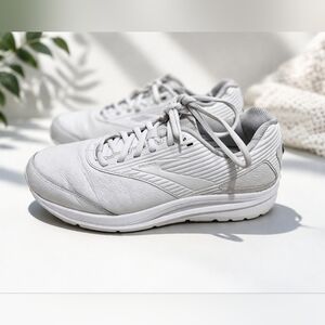 Brooks Walking Shoes Women Size 8 Wide D White Leather Cushioned Comfort Sneaker